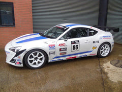 kit de jaula de seguridad multipunto T45 para TOYOTA GT86. Certificado por la FIA