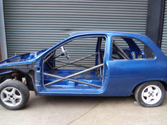 Kit de jaula antivuelco CDS multipunto para VAUXHALL Corsa B International. Certificado por la FIA.