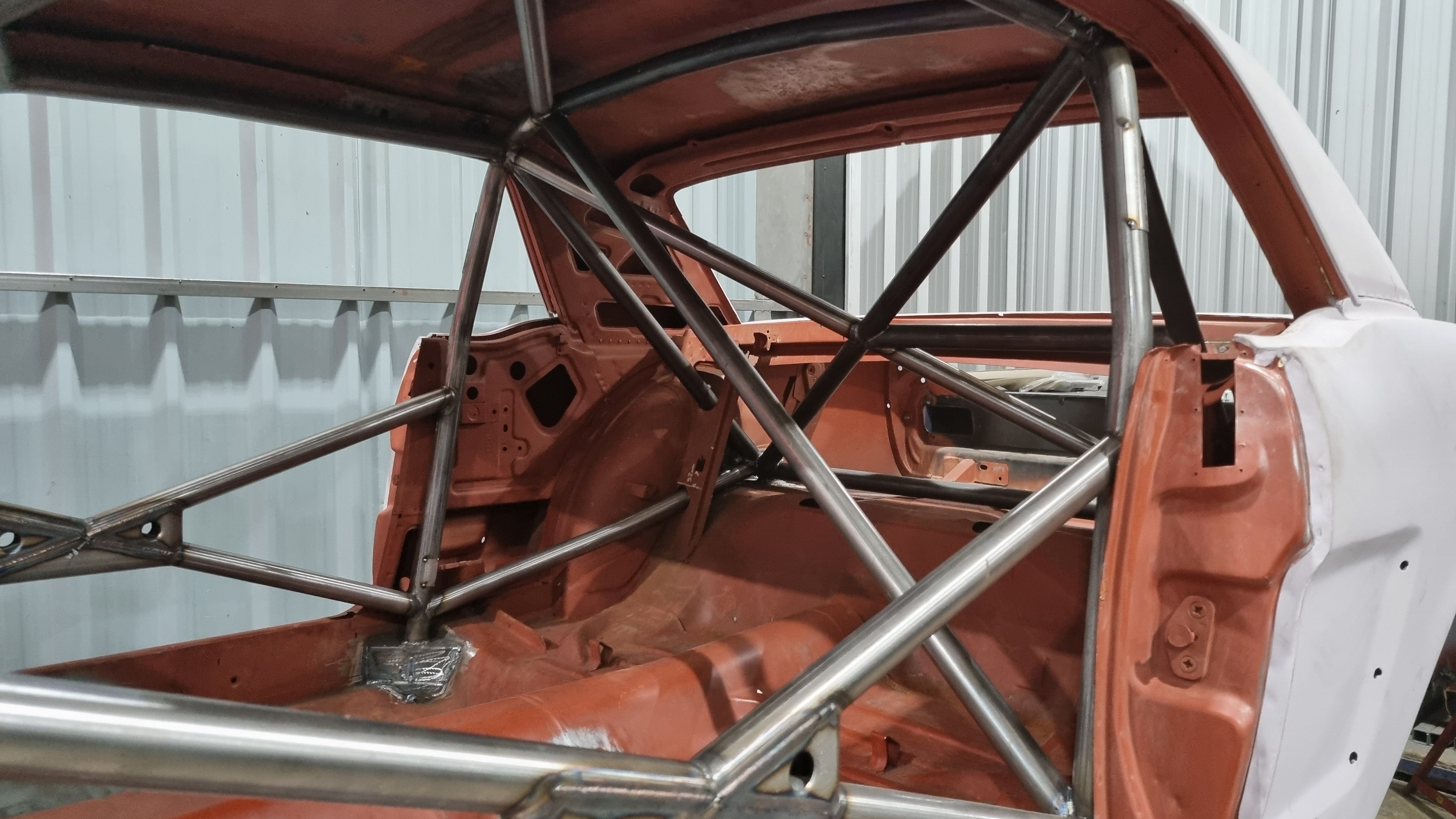 kit de jaula de seguridad FORD Mustang International Historic T45. Certificado por la FIA