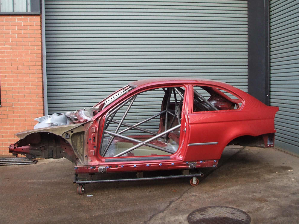 kit de jaula de seguridad multipunto T45 para BMW E46 Compact. Certificado por la FIA