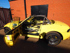 kit de jaula de seguridad multipunto T45 para roadster BMW Z3. Certificado por la FIA