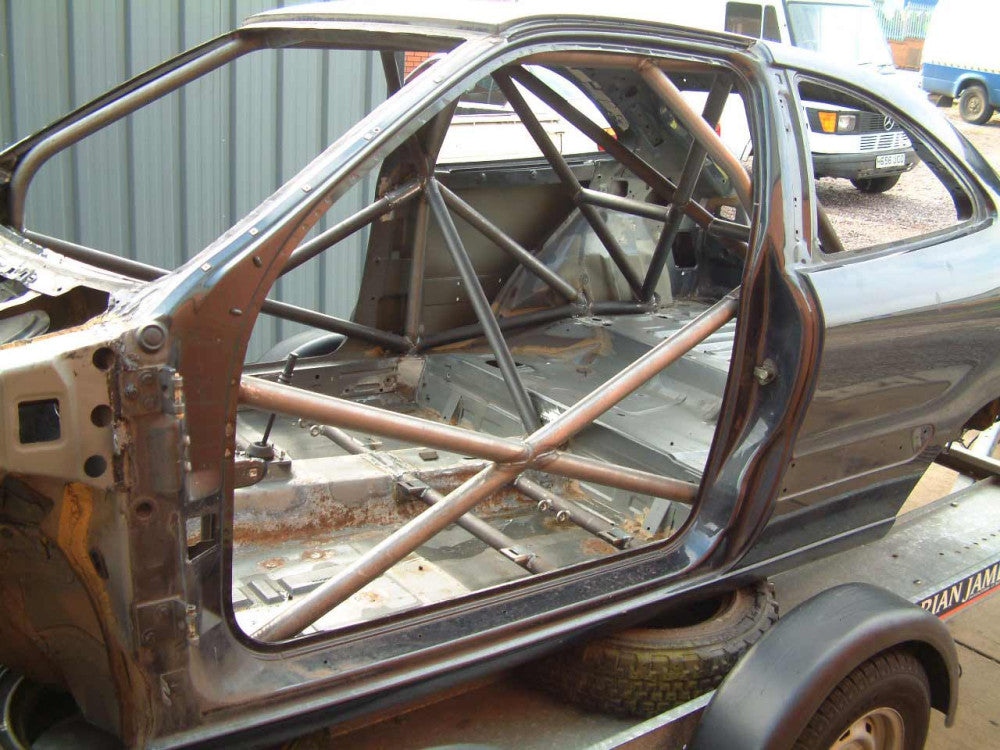 kit de jaula de seguridad Multipoint T45 CITROEN Xsara certificado por la FIA