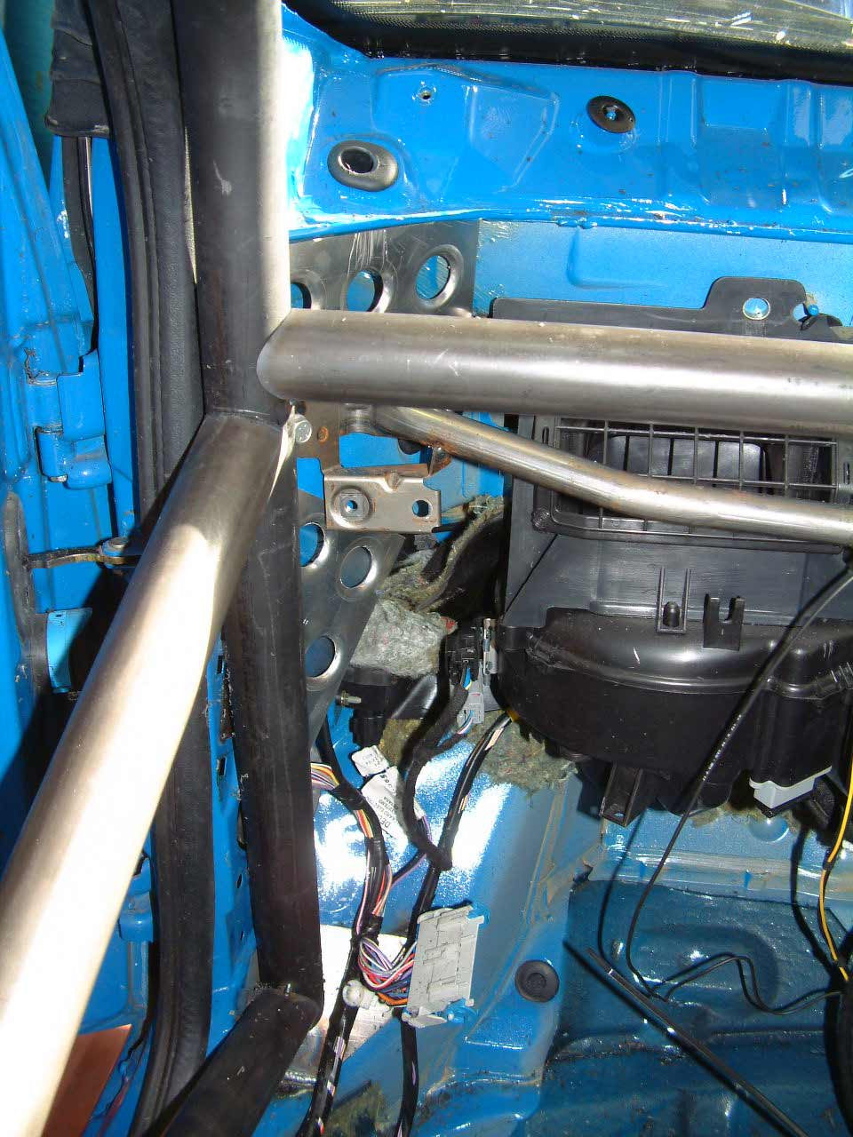 kit de jaula de seguridad Multipoint CDS FIAT Punto International. Certificado por la FIA