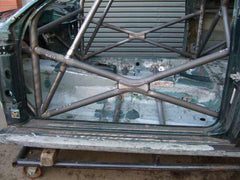 kit de jaula de seguridad multipunto T45 FORD Escort Cosworth Internacional. Certificado por la FIA