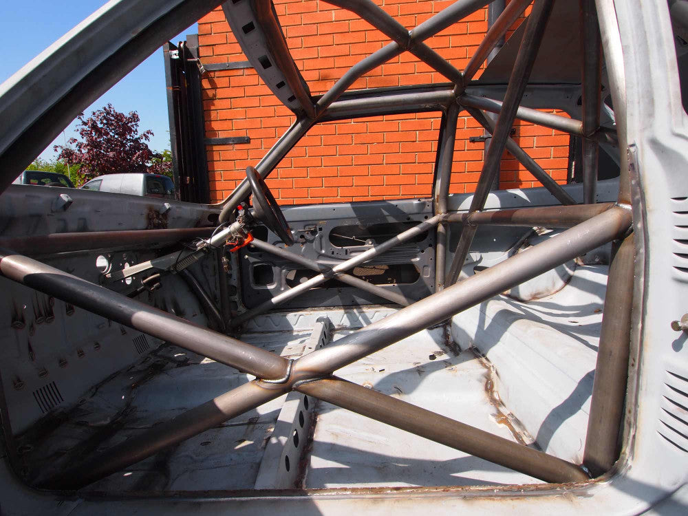 kit de jaula de seguridad multipunto T45 para FORD Fiesta Mk1/Mk2. Certificado por la FIA