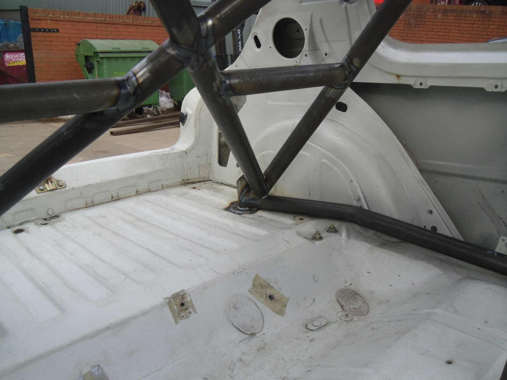 kit de jaula de seguridad multipunto CDS PEUGEOT 205 Internacional. Certificado por la FIA