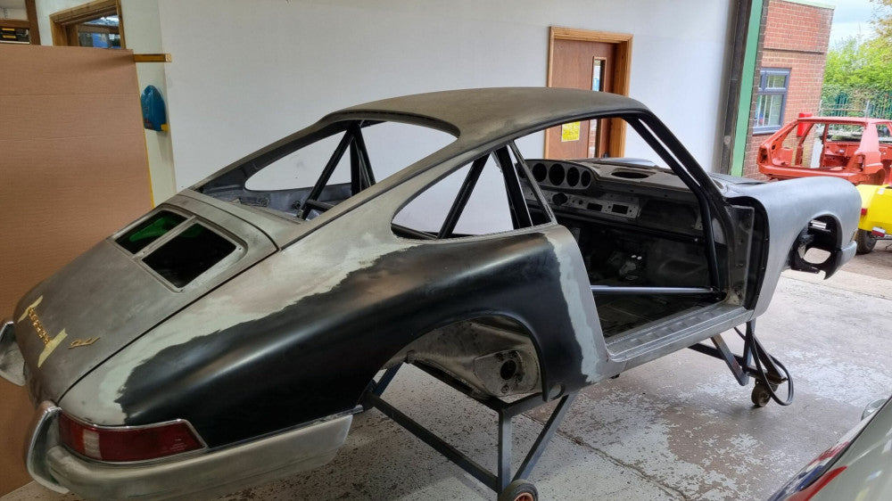 Jaula de seguridad Bolt-in T45 para PORSCHE 911. Certificada por FIA / MSUK según el Apéndice K