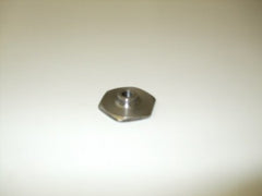 Tuerca de anclaje del asiento