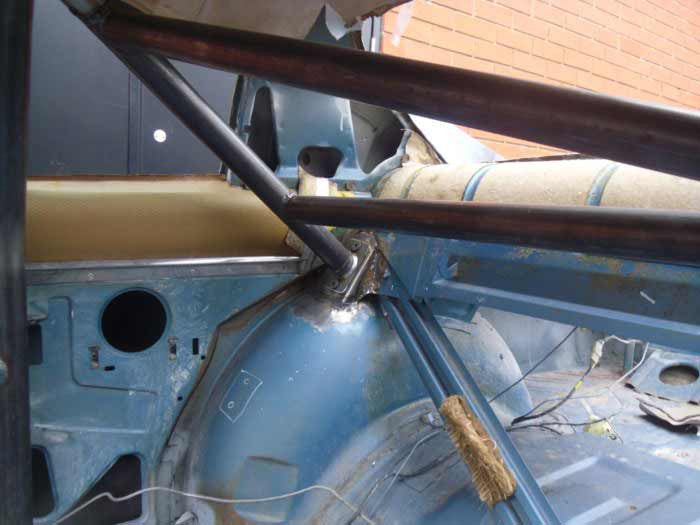 Kit de jaula antivuelco para VALIANT Charger Historic T45. Cumple con el Apéndice K de MS UK.