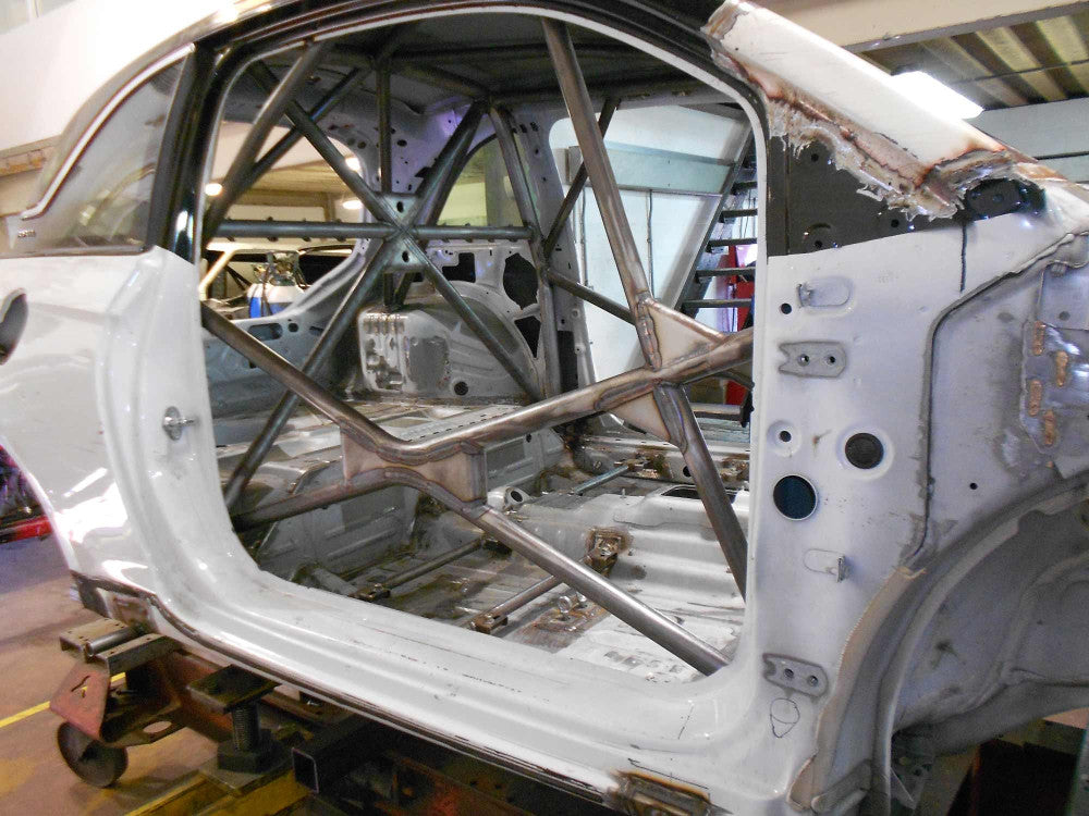 Kit de jaula antivuelco VAUXHALL Adam International Multipoint T45. Certificado por la FIA.