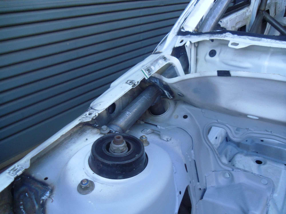 Kit de jaula antivuelco multipunto internacional T45 para VAUXHALL Astra Mk 2/3. Certificado por la FIA/MSUK.