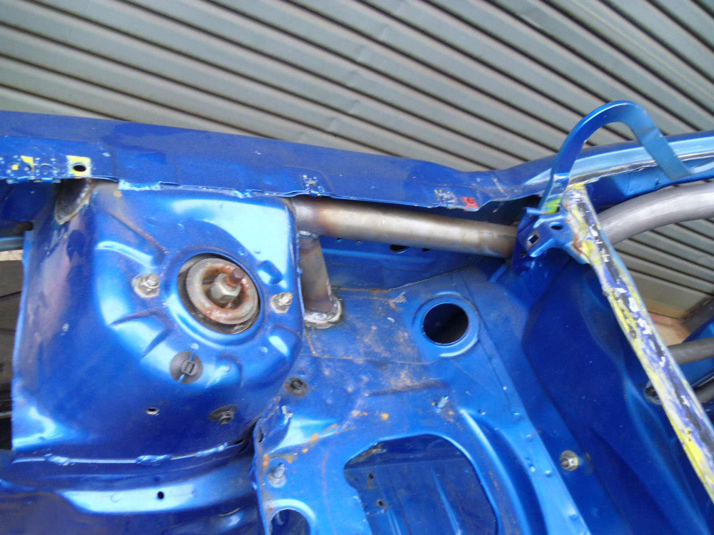 Kit de jaula antivuelco para VAUXHALL Corsa B International Multipoint T45. Certificado por la FIA/MSUK.