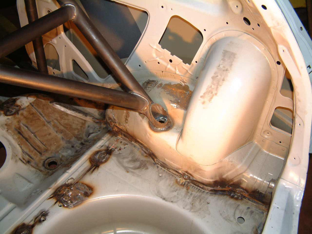 Kit de jaula antivuelco multipunto T45 para VAUXHALL Corsa C 00 International. Certificado por la FIA.