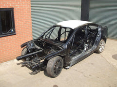 Kit de jaula antivuelco VAUXHALL Holden VXR8 Multipoint T45. Cumple con la normativa MS UK.
