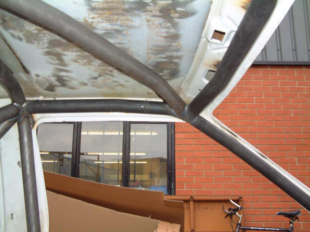 Kit de jaula antivuelco CDS multipunto para VAUXHALL Nova International. Certificado por la FIA.